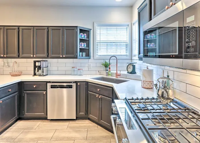 Holiday home Family-friendly < 5 Mi To Downtown!