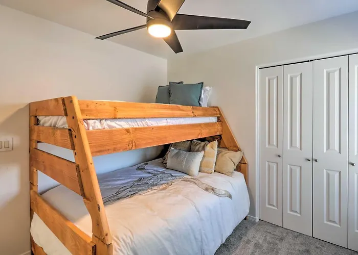 Family-friendly < 5 Mi To Downtown! Holiday home