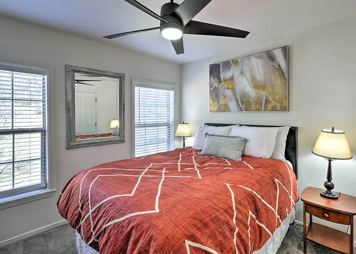 Family-friendly < 5 Mi To Downtown! Holiday home